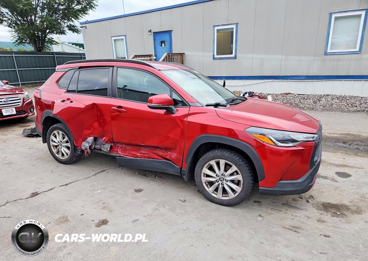 2022 Toyota Corolla Cross Le VIN:7MUCAAAG9NV002559 - 4