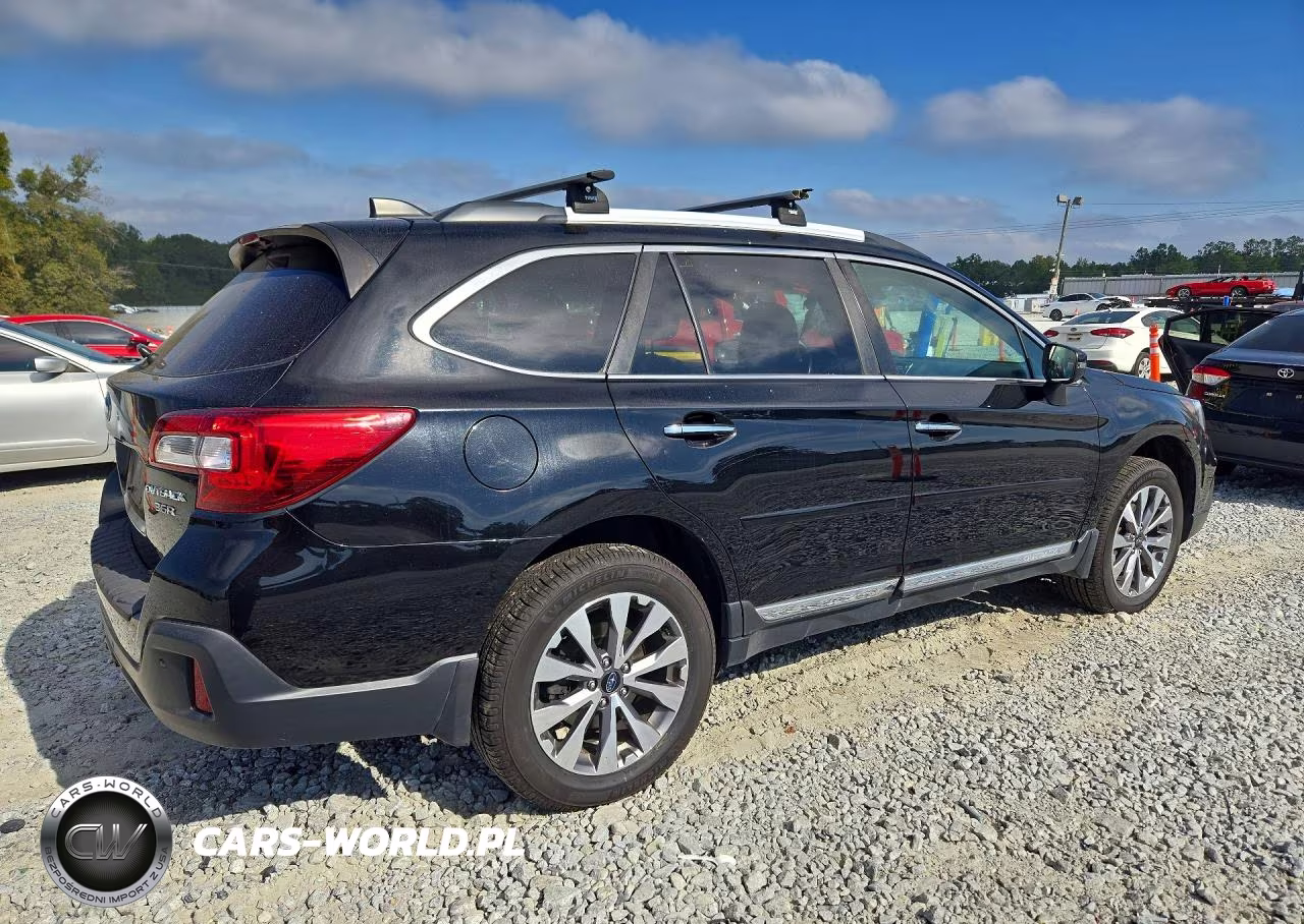 2018 Subaru Outback Touring VIN:4S4BSETC4J3204348 - 3