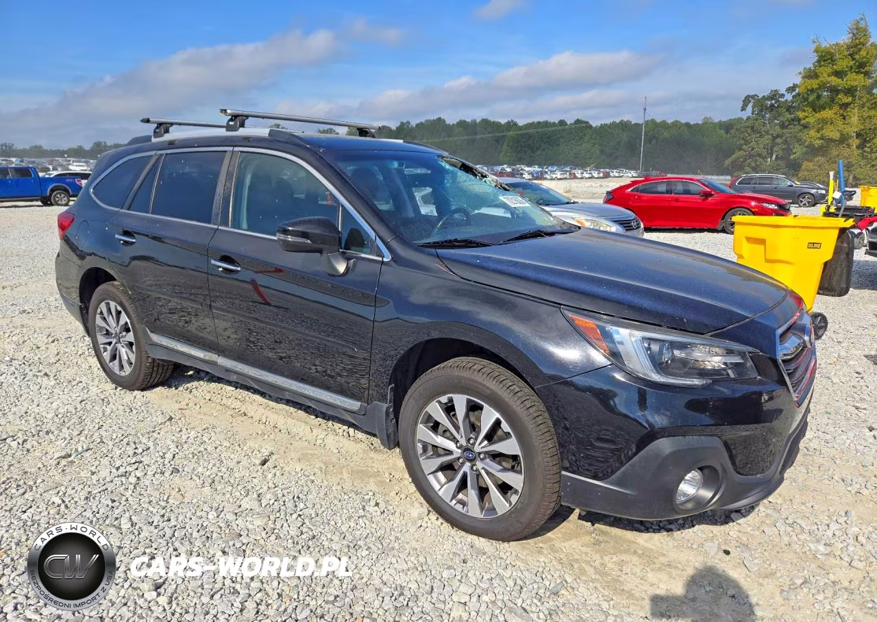 2018 Subaru Outback Touring VIN:4S4BSETC4J3204348 - 4