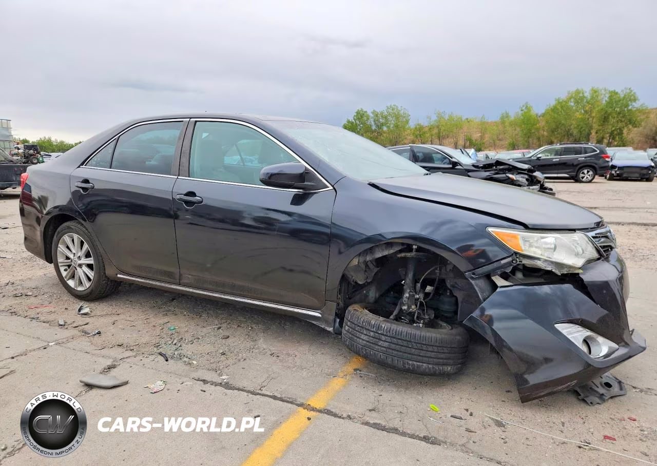 2014 Toyota Camry Xle VIN:4T4BF1FK7ER346313 - 4