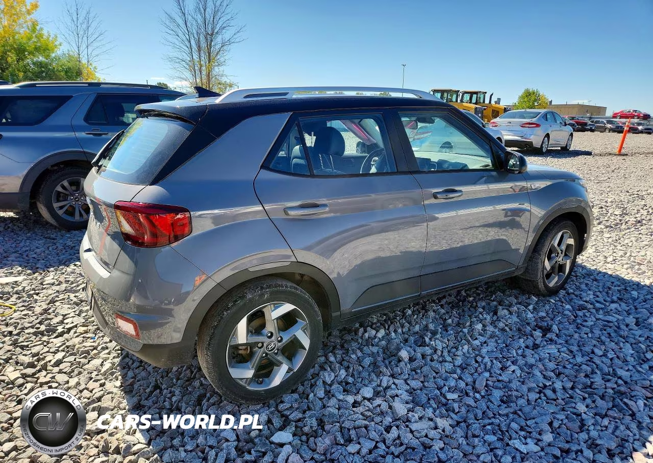 2022 Hyundai Venue Limited VIN:KMHRC8A38NU132036 - 3