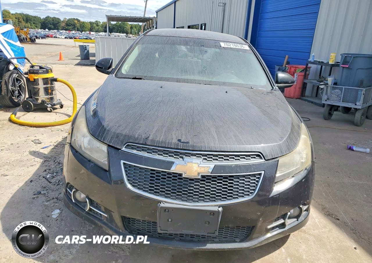 2013 Chevrolet Cruze Lt VIN:1G1PC5SB1D7125600 - 5