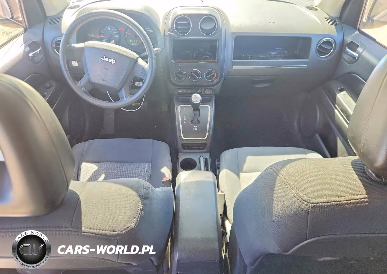 2009 Jeep Compass Sport VIN:1J8FF47B39D192617 - 8