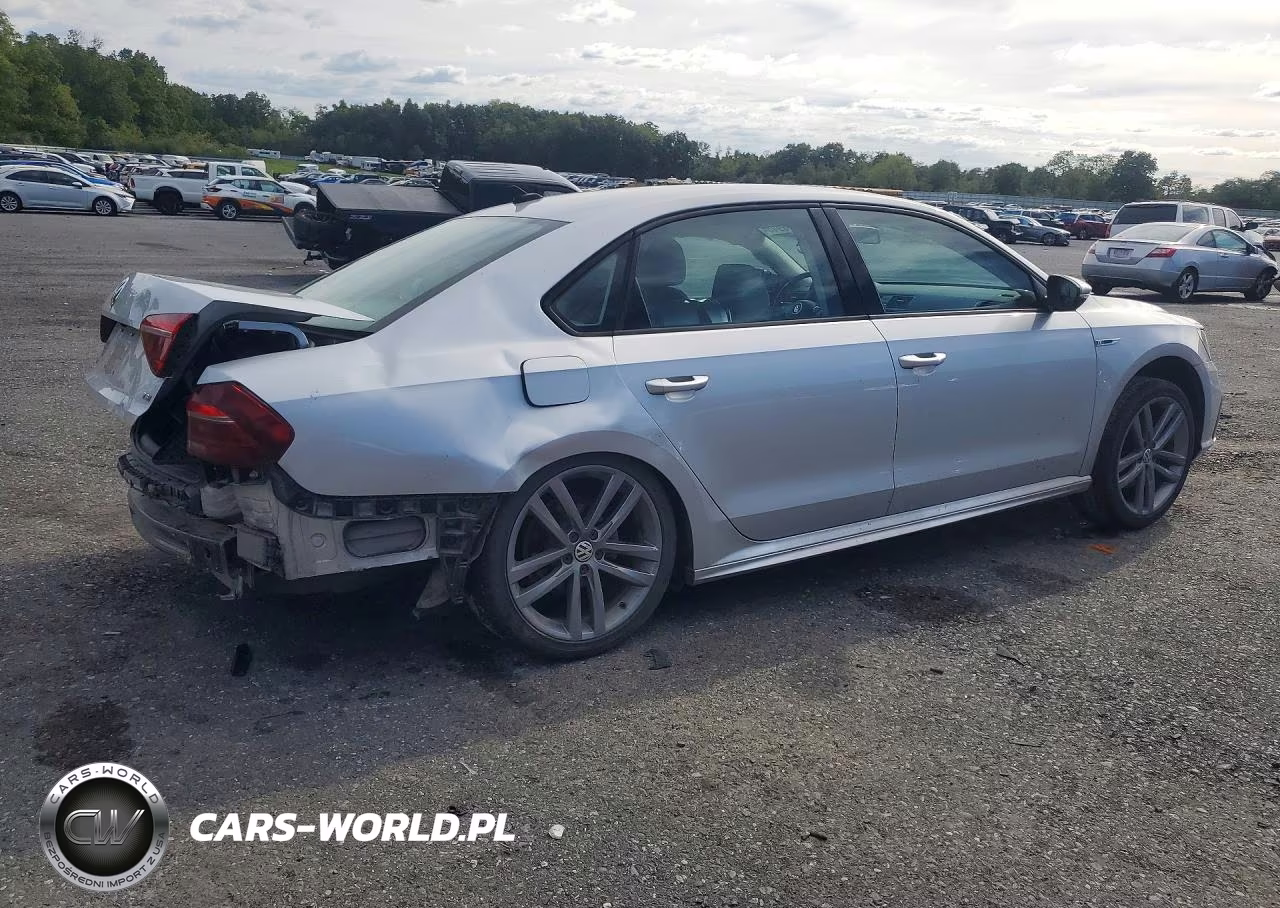 2018 Volkswagen Passat S VIN:1VWAA7A34JC000776 - 3