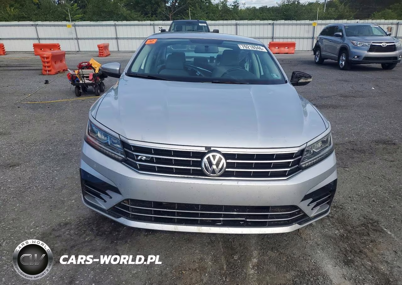 2018 Volkswagen Passat S VIN:1VWAA7A34JC000776 - 5