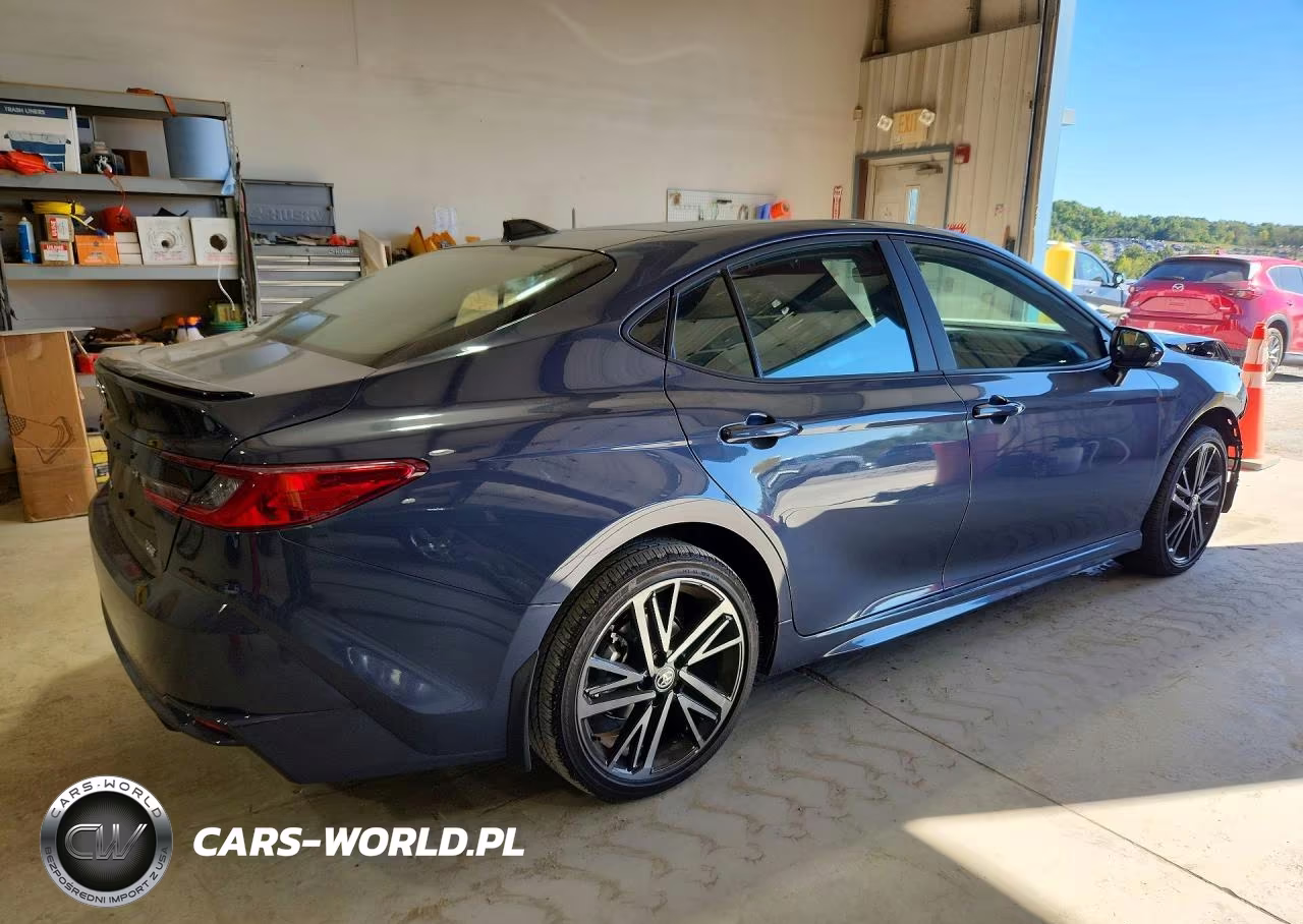 2026 Toyota Camry Xse VIN:4T1DAACK7TU775812 - 3