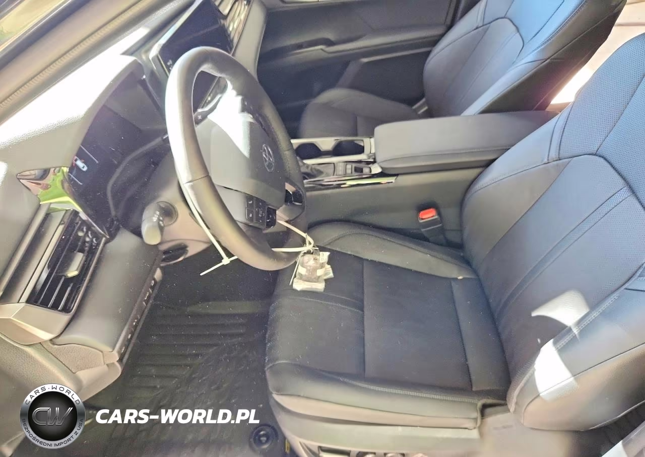 2026 Toyota Camry Xse VIN:4T1DAACK7TU775812 - 7