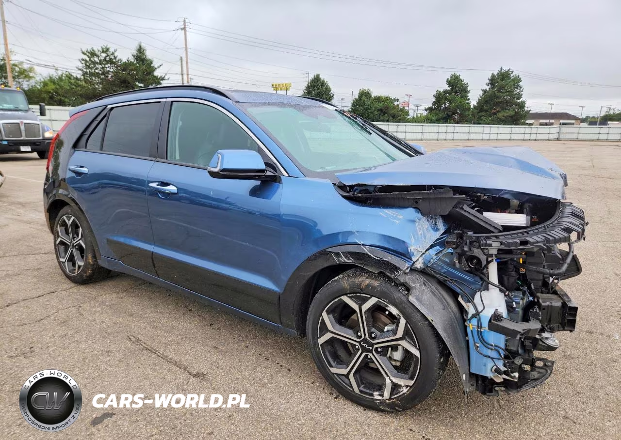 2023 Kia Niro Sx Touring VIN:KNDCR3LF9P5109963 - 4