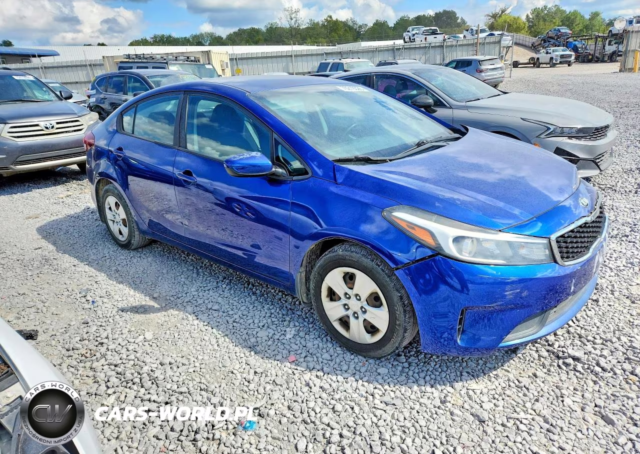 2017 Kia Forte Lx VIN:3KPFK4A76HE053599 - 4