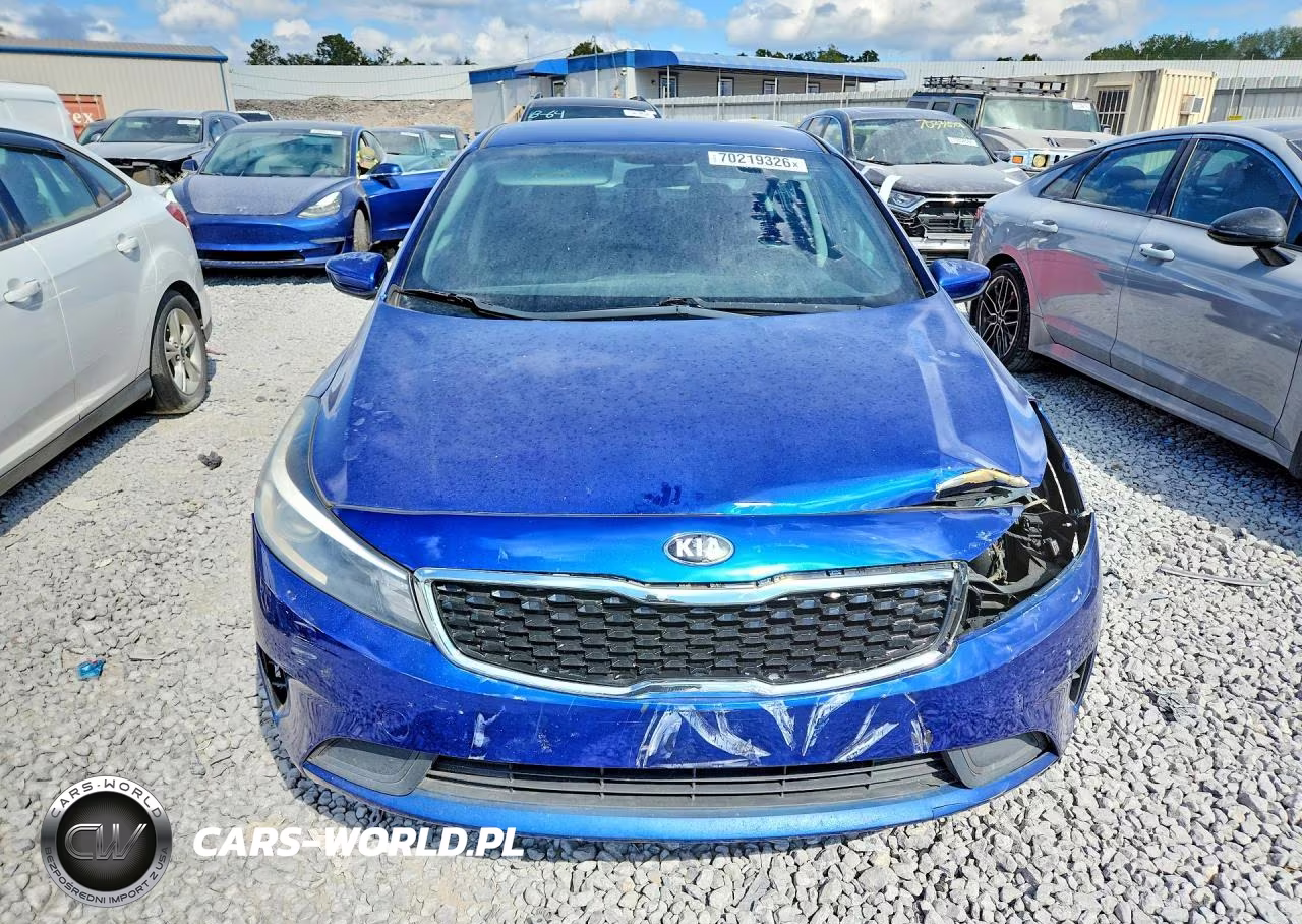 2017 Kia Forte Lx VIN:3KPFK4A76HE053599 - 5