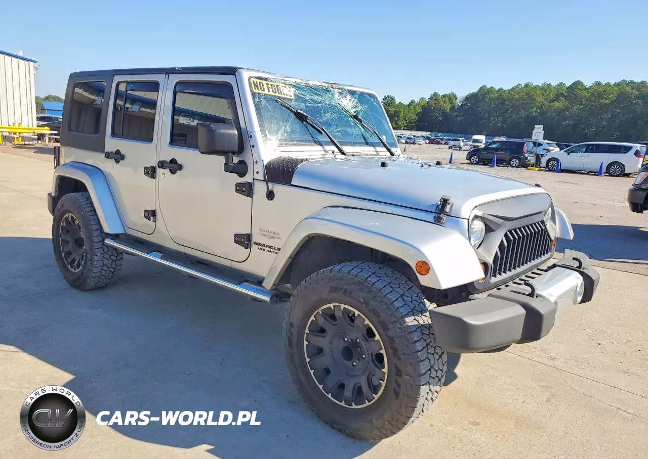 2010 Jeep Wrangler Unlimited Sahara VIN:1J4BA5H10AL123470 - 4