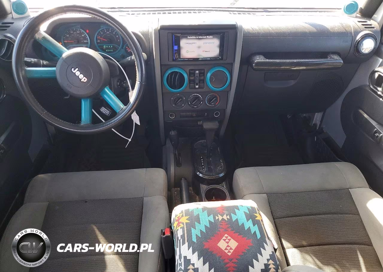2010 Jeep Wrangler Unlimited Sahara VIN:1J4BA5H10AL123470 - 8