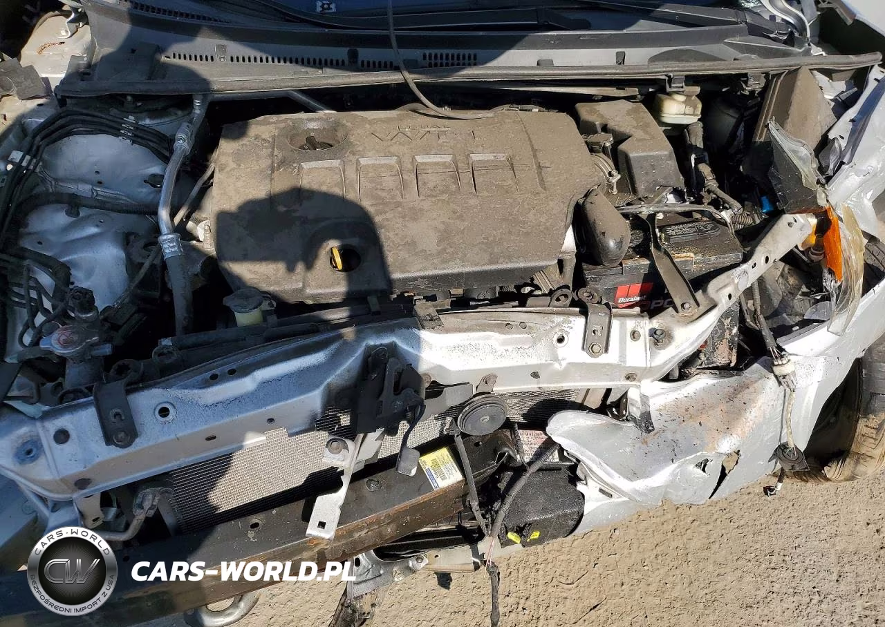 2018 Toyota Corolla Le VIN:2T1BURHEXJC088788 - 11