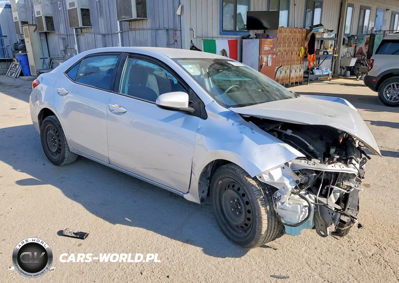 2018 Toyota Corolla Le VIN:2T1BURHEXJC088788 - 4