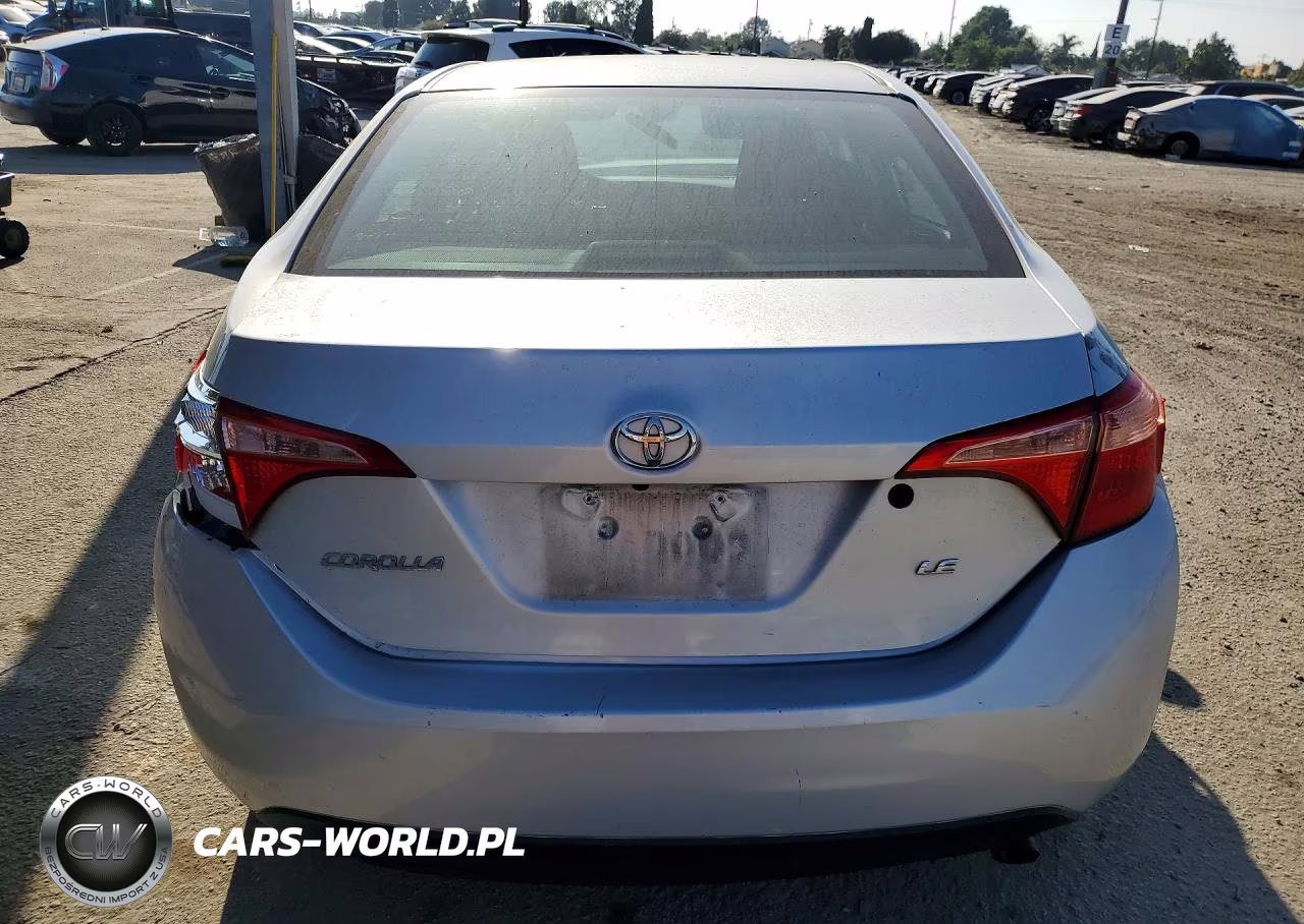 2018 Toyota Corolla Le VIN:2T1BURHEXJC088788 - 6