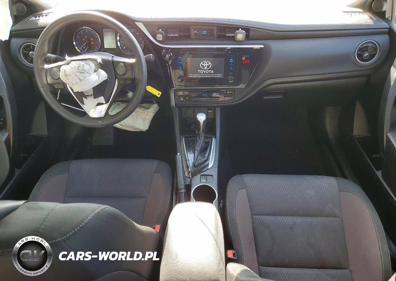 2018 Toyota Corolla Le VIN:2T1BURHEXJC088788 - 8