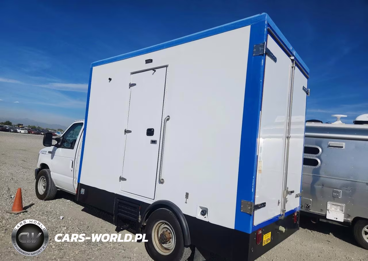 2023 Ford Econoline E350 Super Duty Cutaway Van VIN:1FDWE3FK9PDD31812 - 2