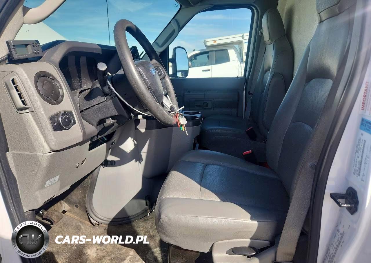 2023 Ford Econoline E350 Super Duty Cutaway Van VIN:1FDWE3FK9PDD31812 - 7