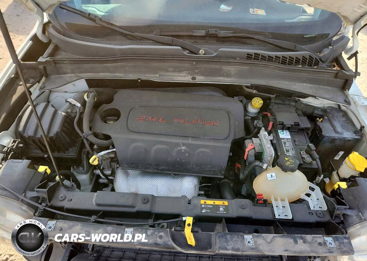 2018 Jeep Renegade Latitude VIN:ZACCJABB4JPG72198 - 11