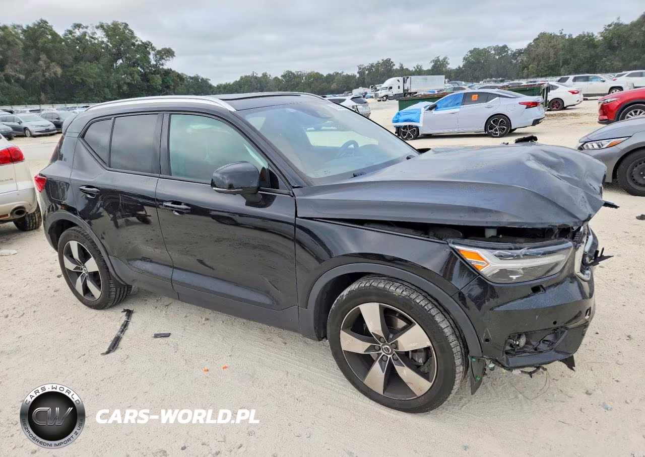2019 Volvo Xc40 T5 Momentum VIN:YV4162XZ7K2007292 - 4