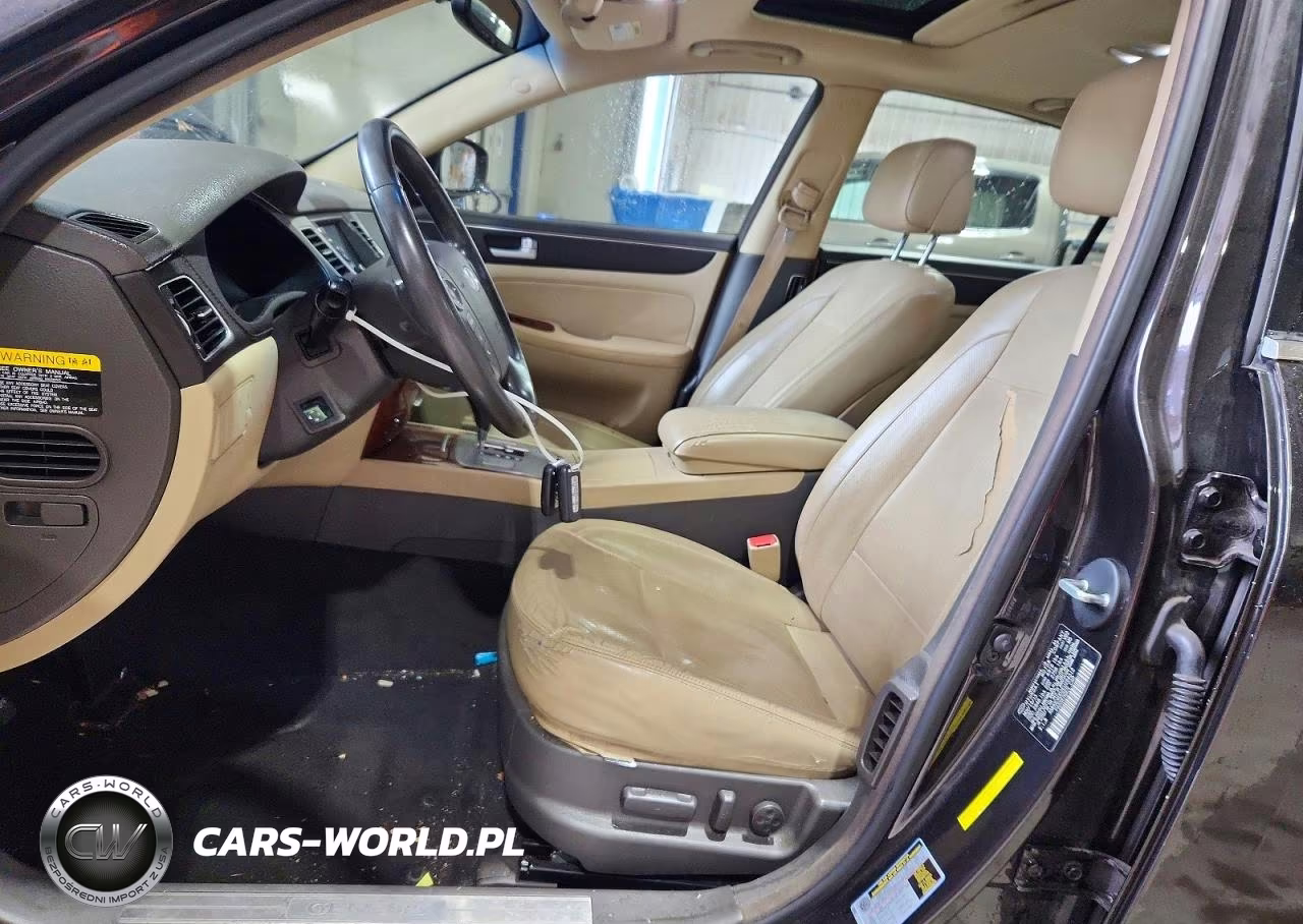 2014 Hyundai Genesis 3.8L VIN:KMHGC4DD2EU264312 - 7