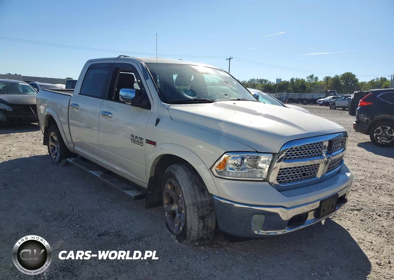 2018 Ram 1500 Laramie VIN:1C6RR7NM2JS252993 - 4