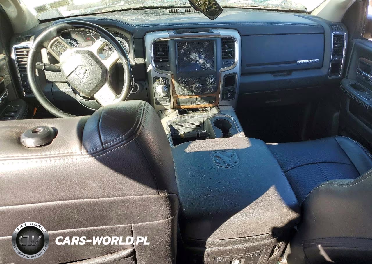 2018 Ram 1500 Laramie VIN:1C6RR7NM2JS252993 - 8