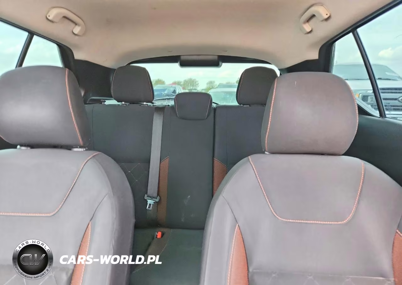 2020 Nissan Kicks Sr VIN:3N1CP5DV5LL500774 - 10
