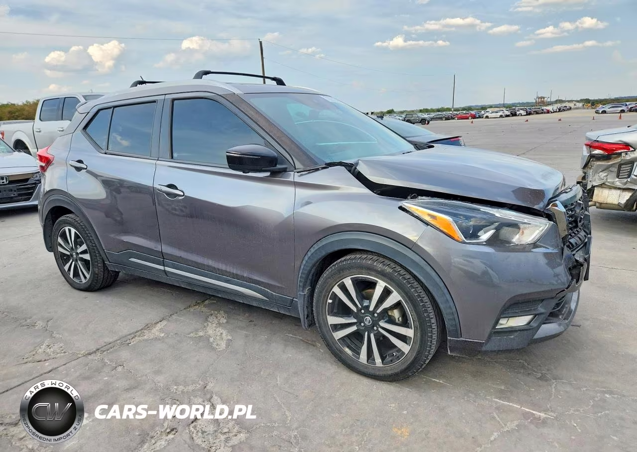 2020 Nissan Kicks Sr VIN:3N1CP5DV5LL500774 - 4