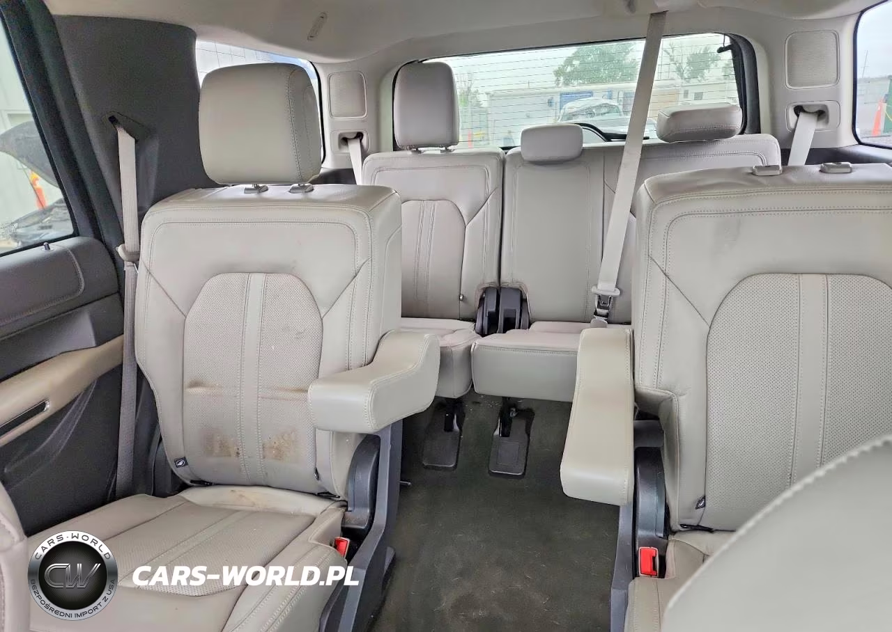 2019 Ford Expedition Limited VIN:1FMJU2AT8KEA78718 - 10