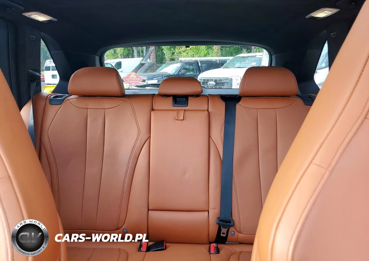 2018 BMW X5 M VIN:5YMKT6C54J0Y83698 - 10