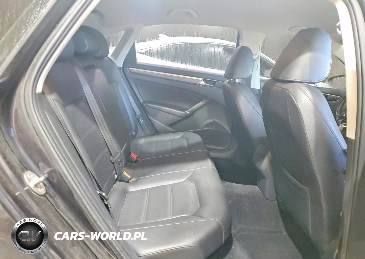 2018 Volkswagen Passat S VIN:1VWAA7A39JC035037 - 10