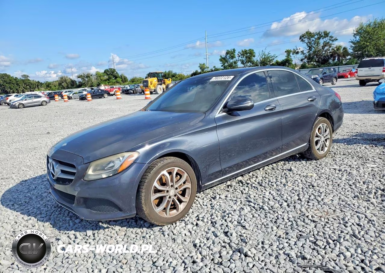 2016 Mercedes-Benz C 300 4Matic – zdjęcie 1 z 12
