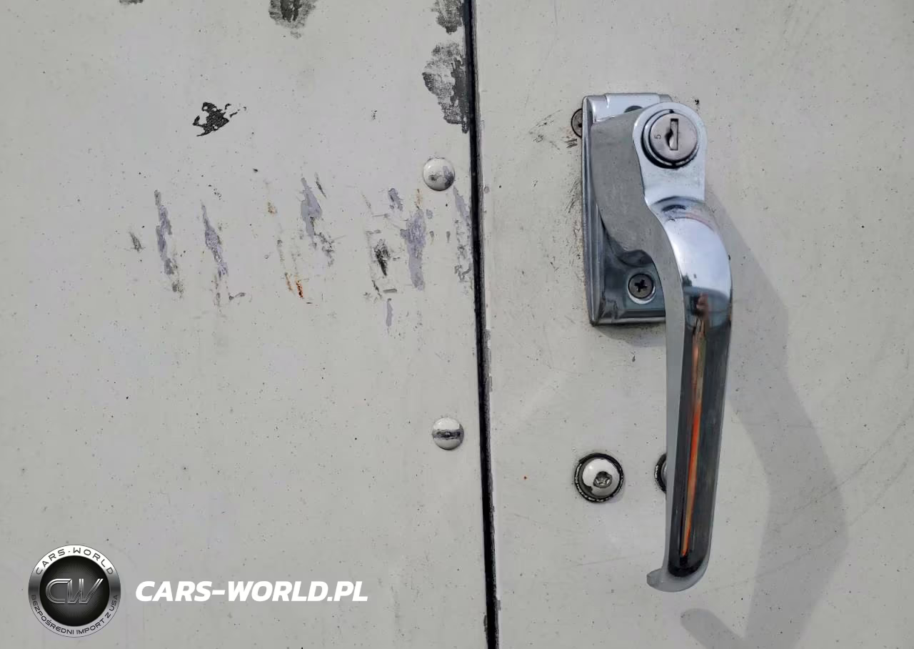2012 Ford Econoline E350 Super Duty Stripped Chass VIN:1FC3E3KL1CDA78212 - 10