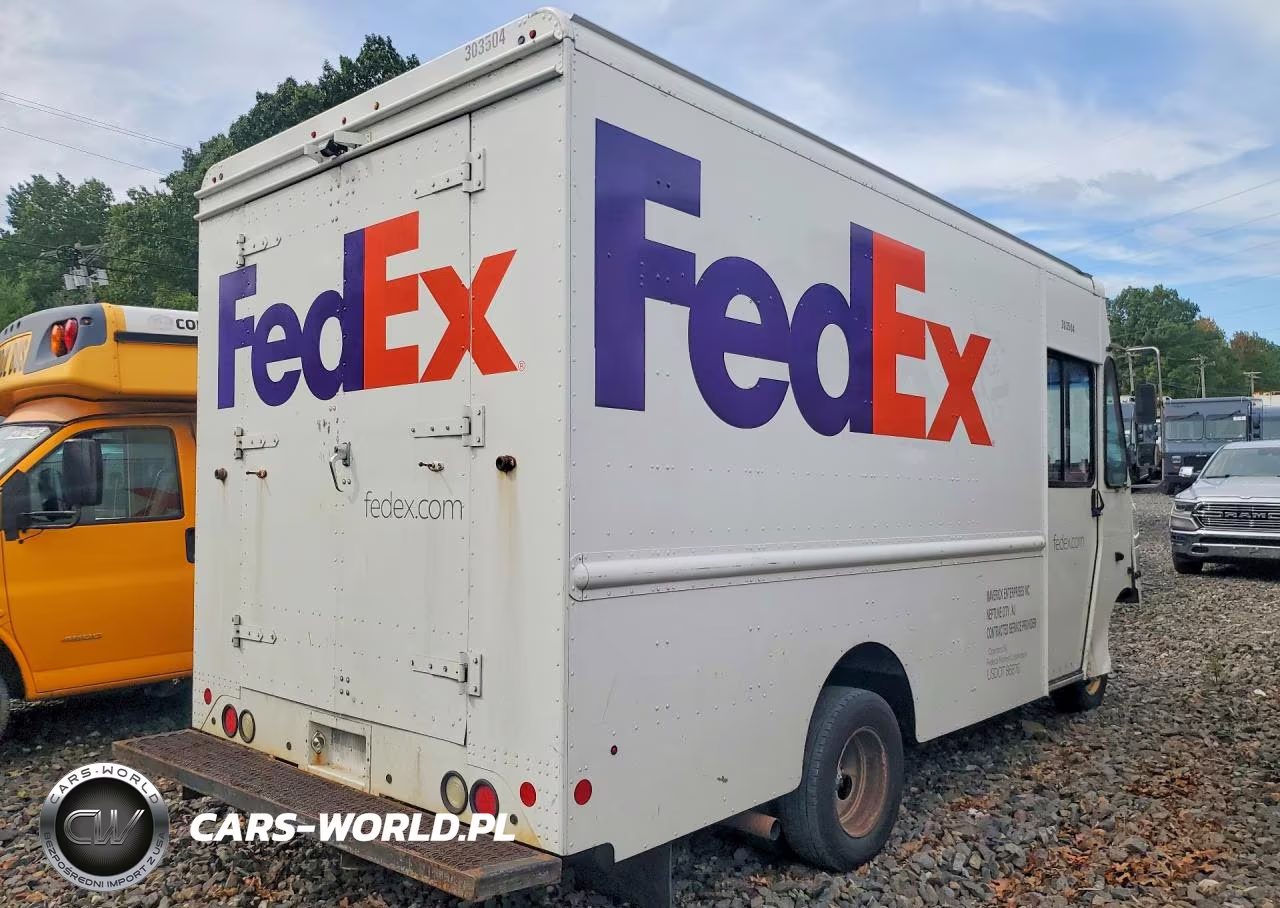 2012 Ford Econoline E350 Super Duty Stripped Chass VIN:1FC3E3KL1CDA78212 - 3