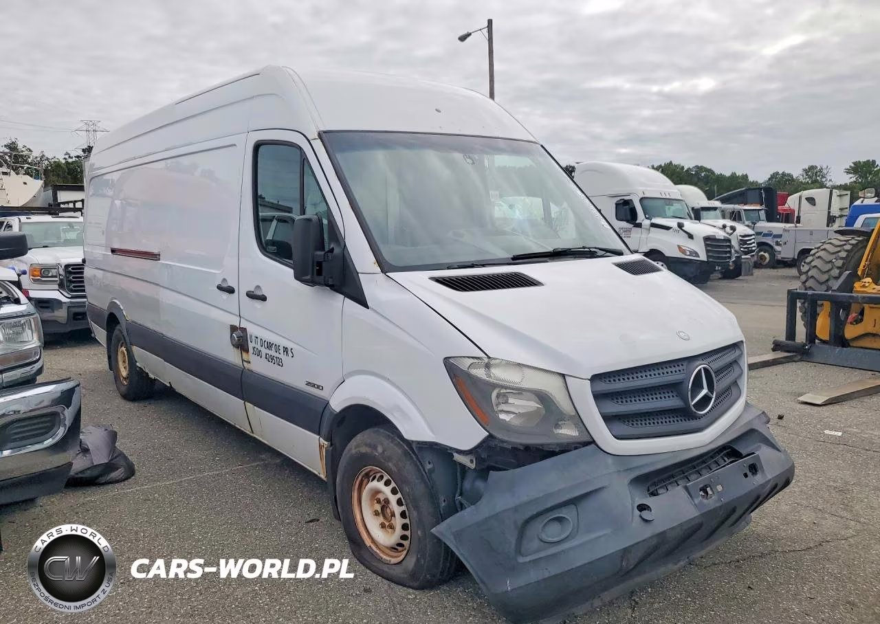 2015 Mercedes-Benz Sprinter 2500 VIN:WD3PE8DB3FP134845 - 4