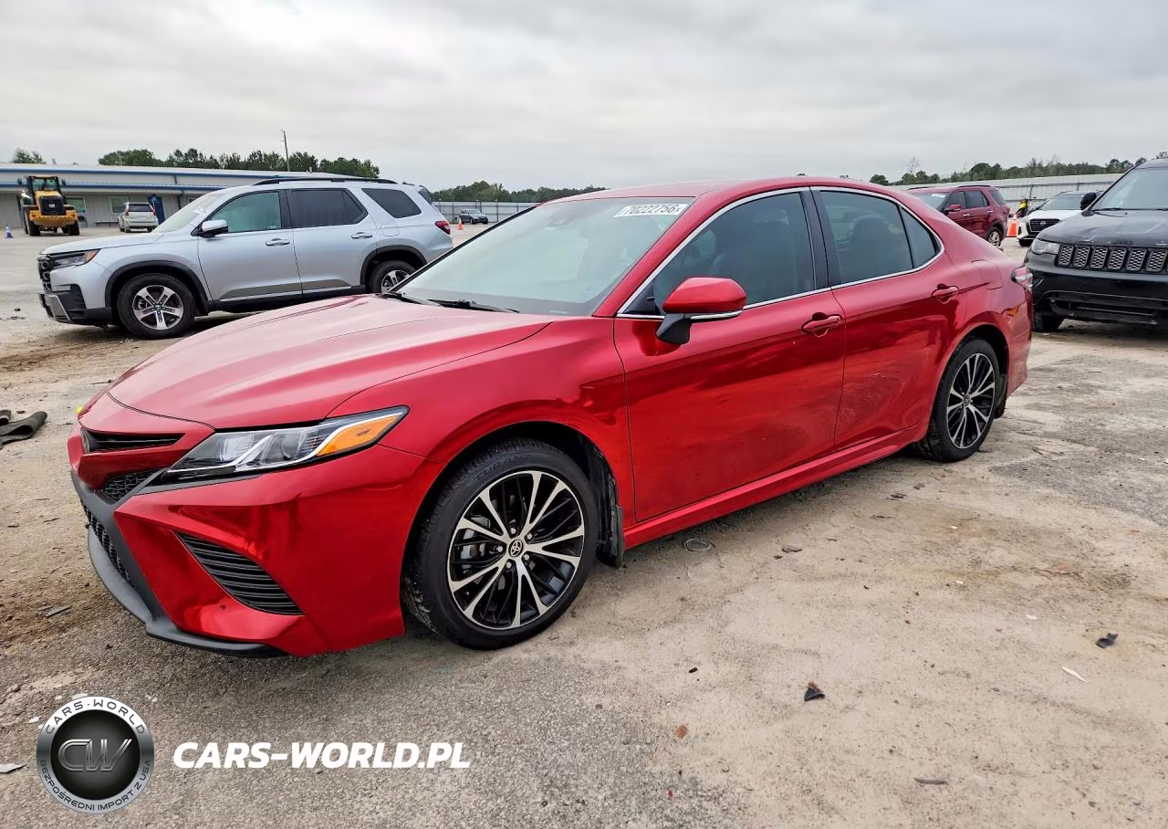 2020 Toyota Camry Se