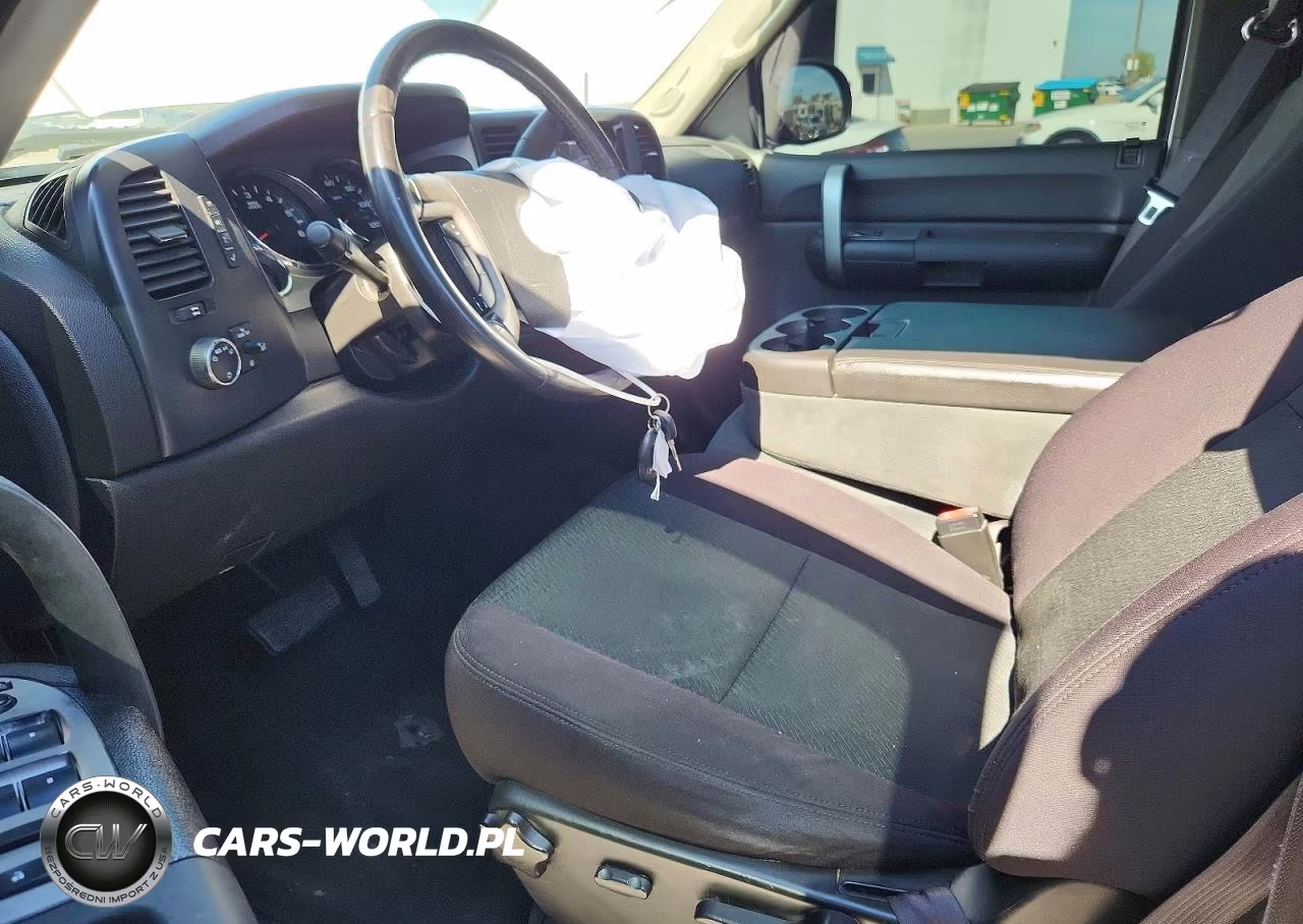 2008 Chevrolet Silverado K1500 VIN:2GCEK190X81325876 - 7