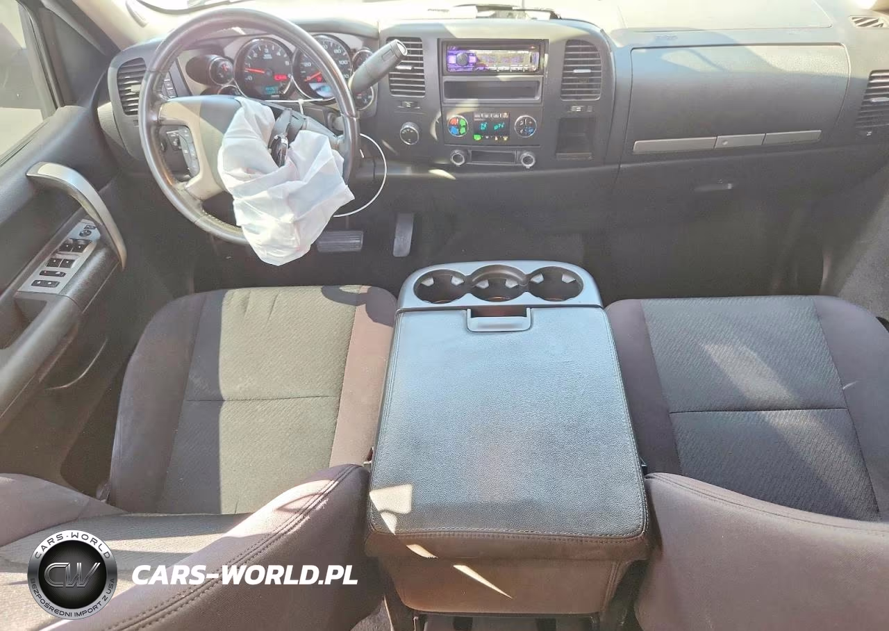 2008 Chevrolet Silverado K1500 VIN:2GCEK190X81325876 - 8
