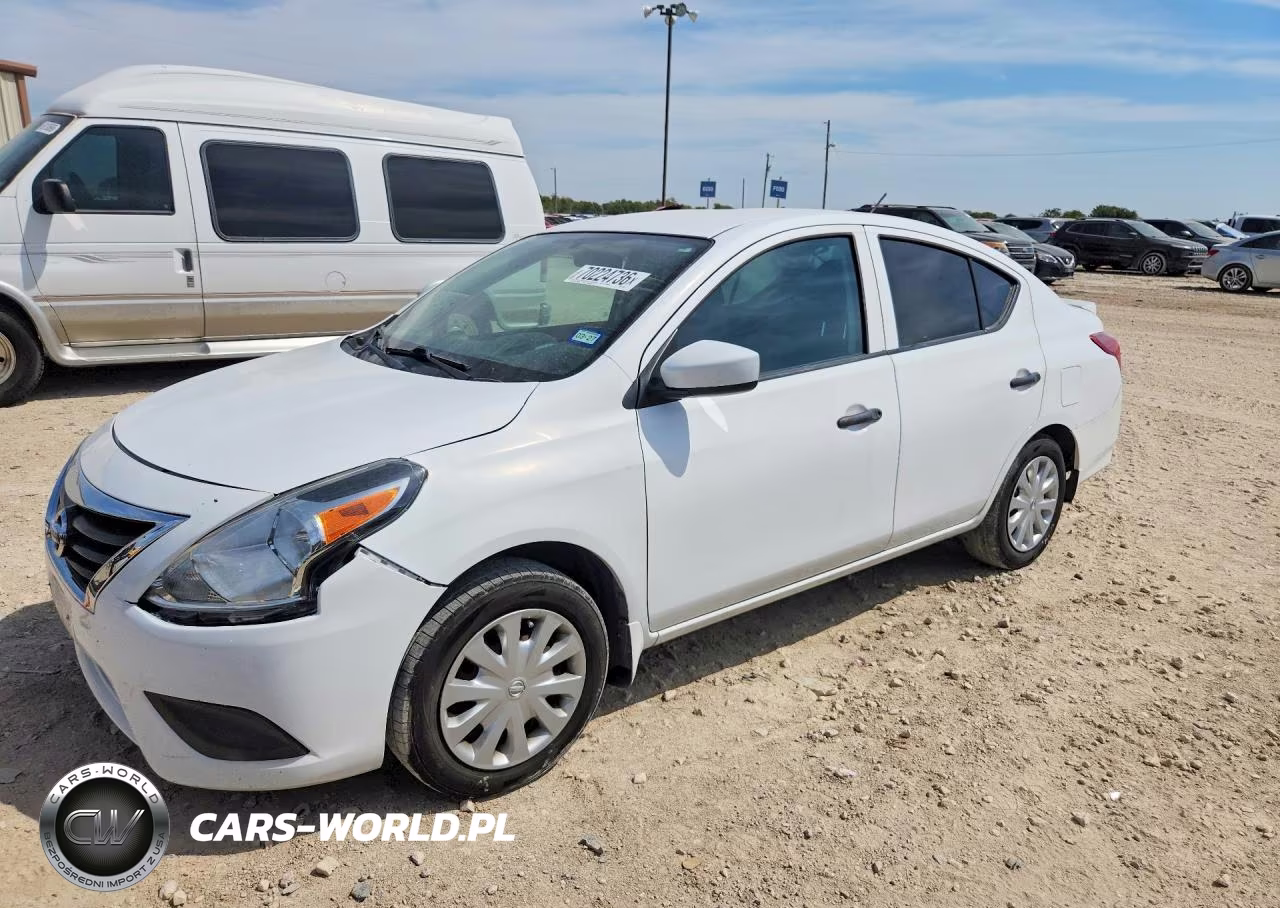 2019 Nissan Versa S Plus – zdjęcie 1 z 13