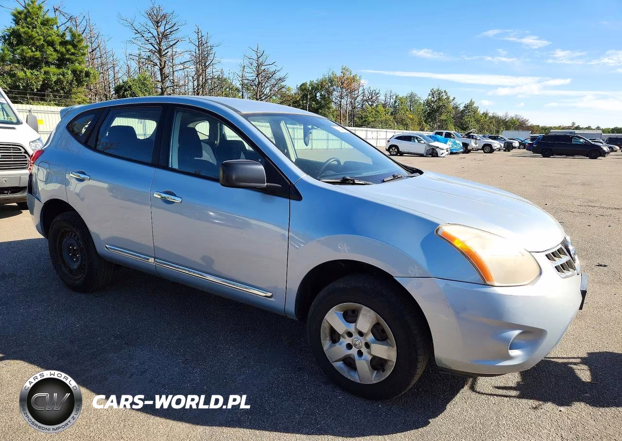 2013 Nissan Rogue S VIN:JN8AS5MV2DW129043 - 4