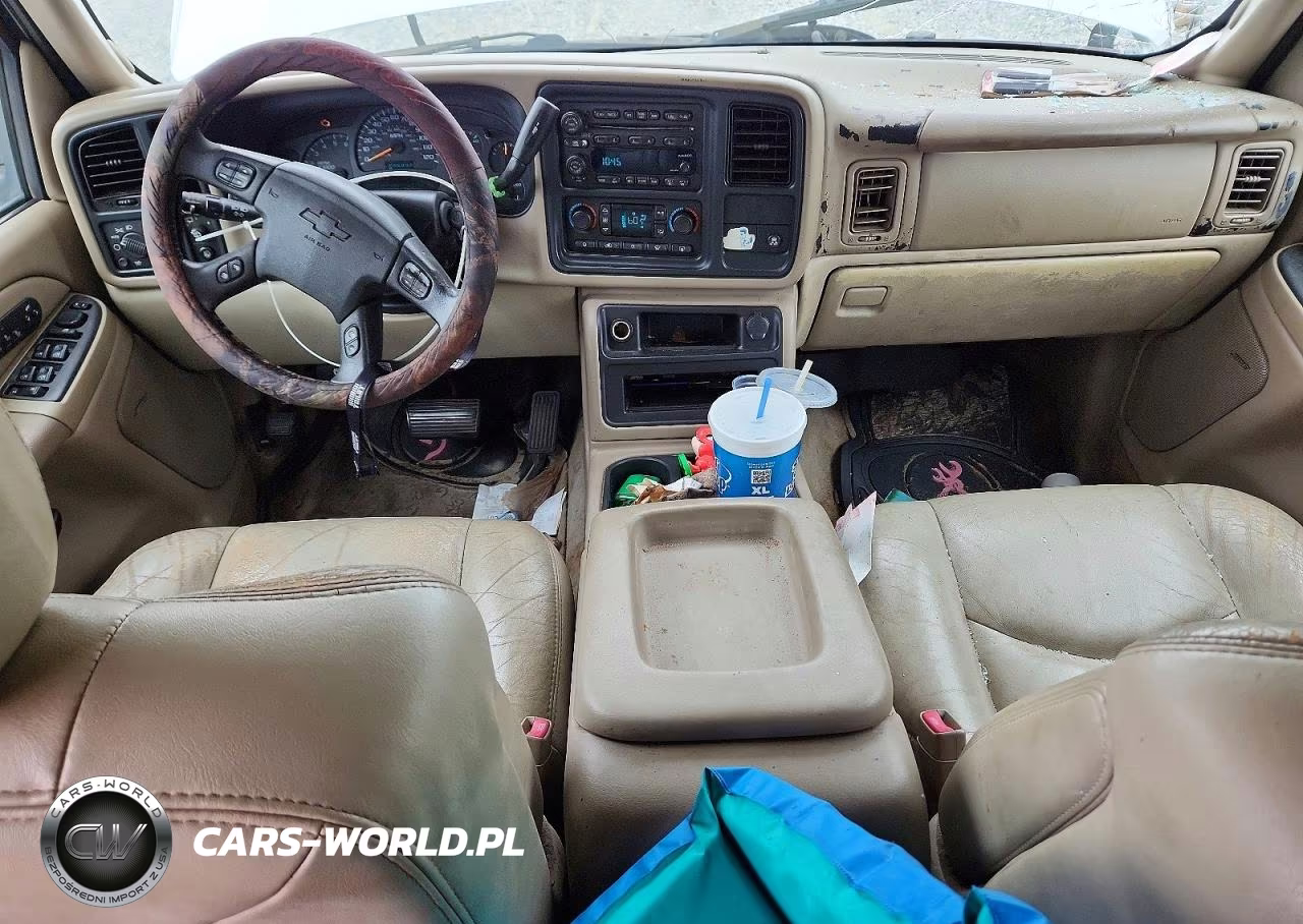 2004 Chevrolet Tahoe C1500 VIN:1GNEC13Z44R255188 - 8