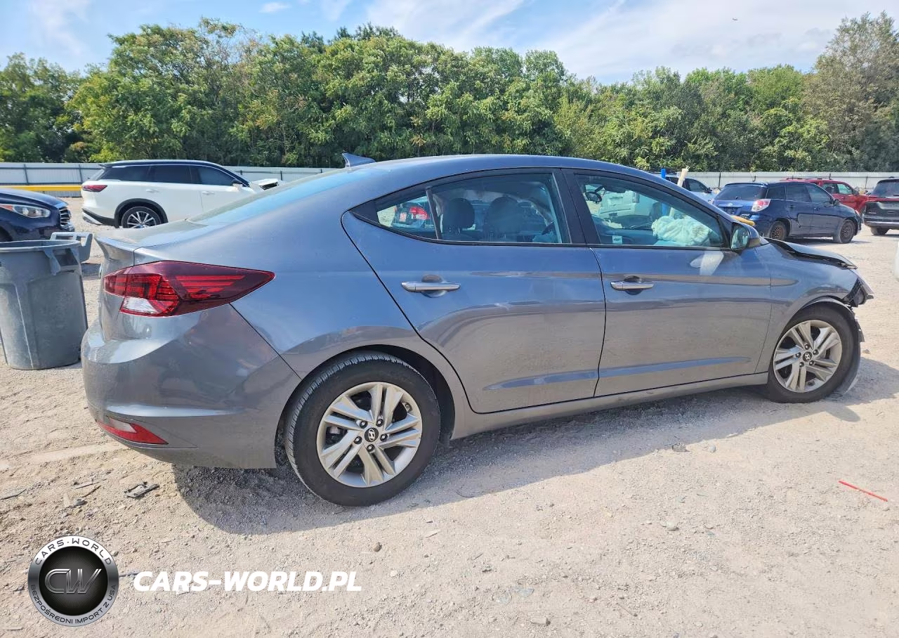 2019 Hyundai Elantra Sel VIN:5NPD84LF4KH478638 - 3