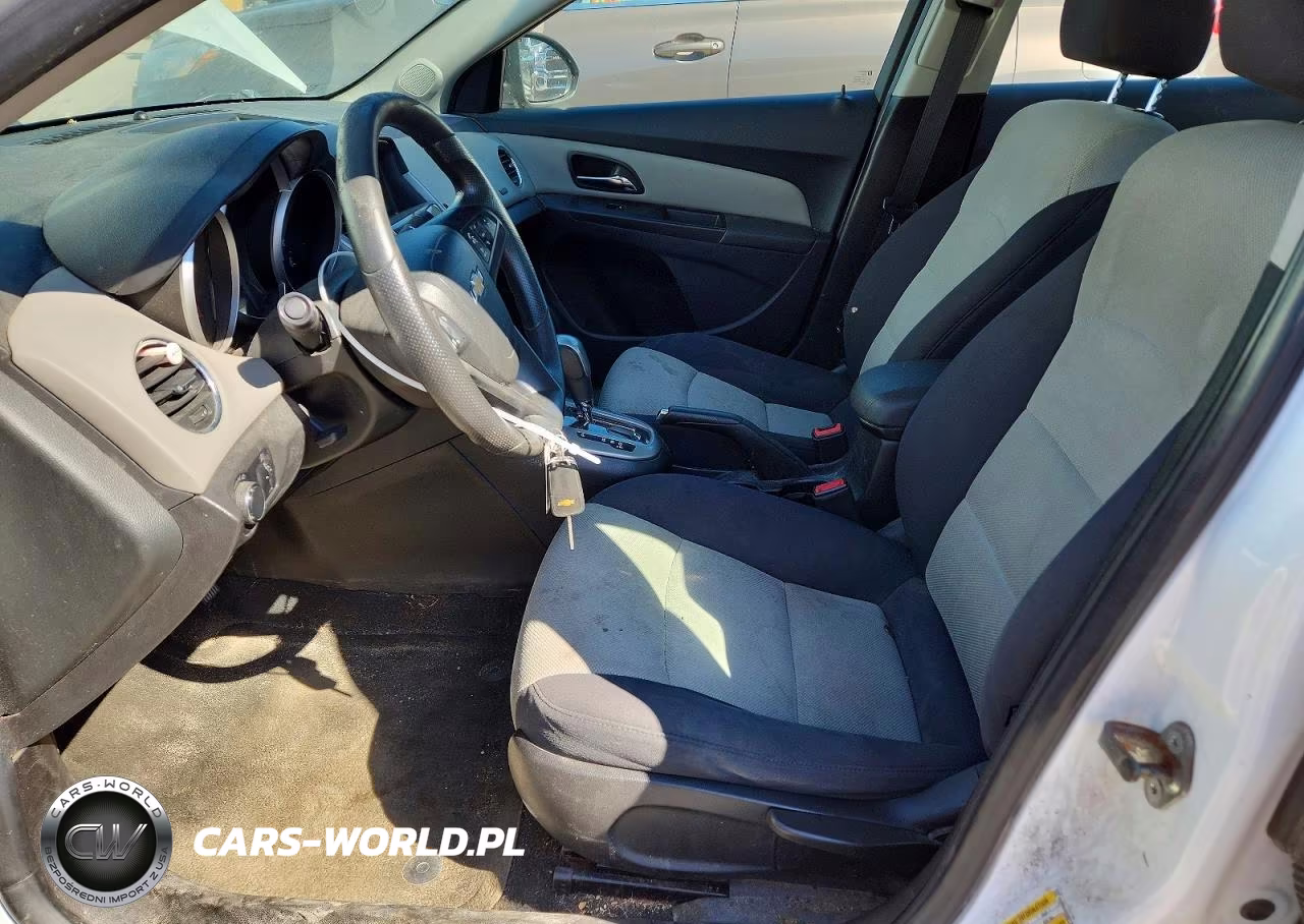2013 Chevrolet Cruze Ls VIN:1G1PA5SG9D7301763 - 7