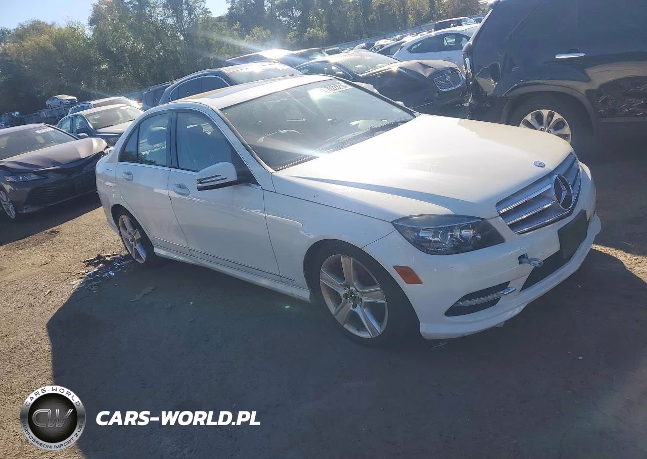 2011 Mercedes-Benz C 300 4Matic VIN:WDDGF8BB6BR155926 - 4