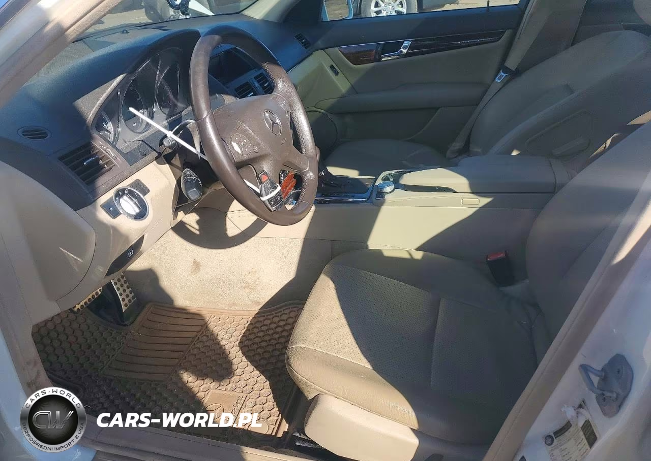 2011 Mercedes-Benz C 300 4Matic VIN:WDDGF8BB6BR155926 - 7