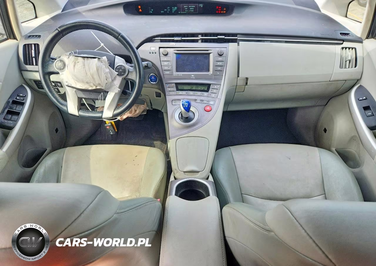 2013 Toyota Prius Five VIN:JTDKN3DU3D5546132 - 8