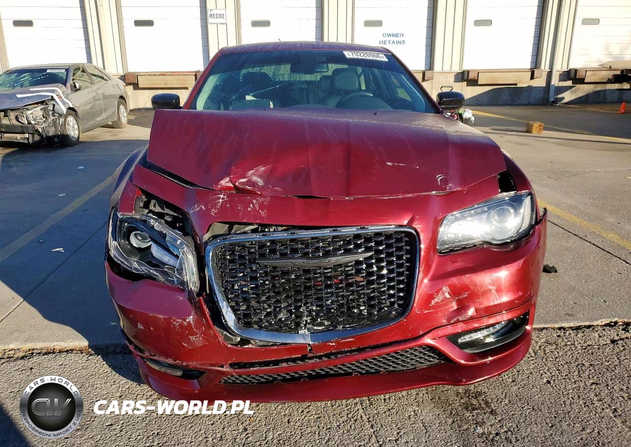 2020 Chrysler 300 Touring VIN:2C3CCAAG9LH220585 - 5