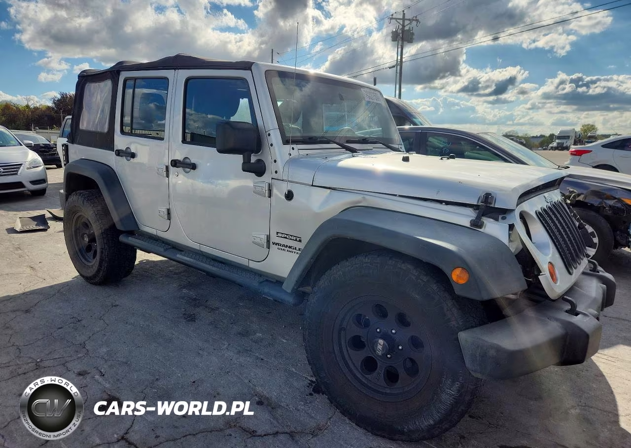 2012 Jeep Wrangler Unlimited Sport VIN:1C4BJWDG8CL259631 - 4
