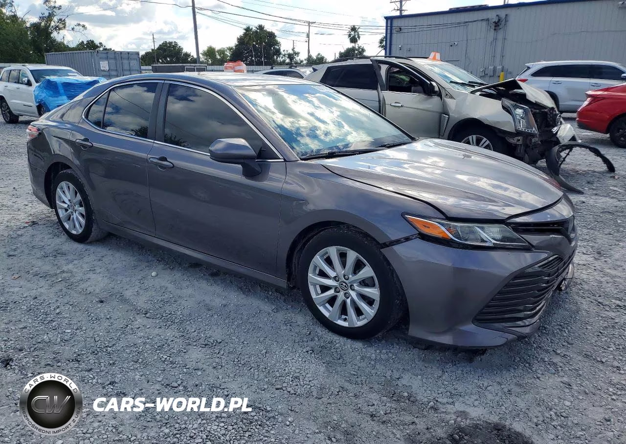 2020 Toyota Camry Le VIN:4T1C11AK2LU934069 - 4